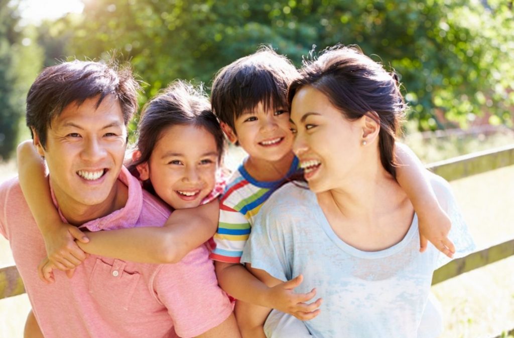 Should Parents Be Friends With Their Kids?