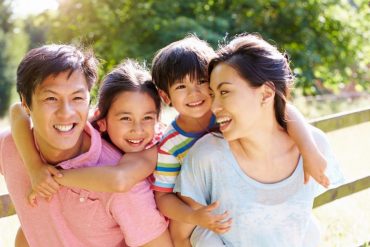 Should Parents Be Friends With Their Kids?