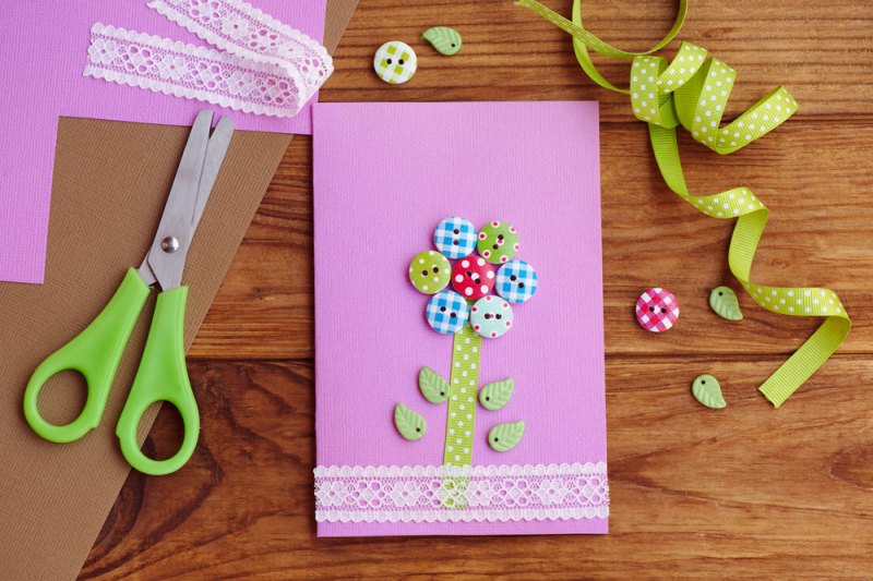 flower on card with buttons