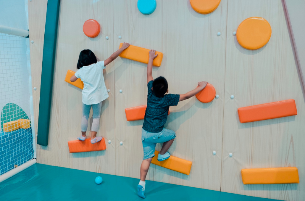 Singapore Rock Climbing Kids